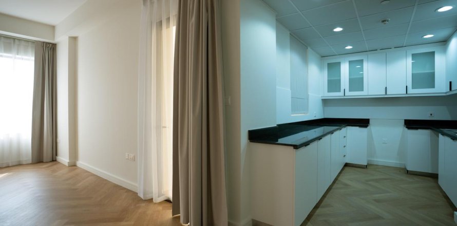 Квартира с 1 спальней в Bahar, ОАЭ №136365