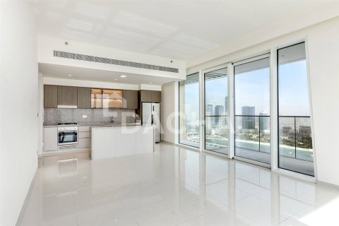 Квартира с 2 спальнями в EMAAR Beachfront, ОАЭ №162060 21