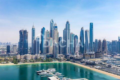 Квартира с 2 спальнями в EMAAR Beachfront, ОАЭ №162060 15