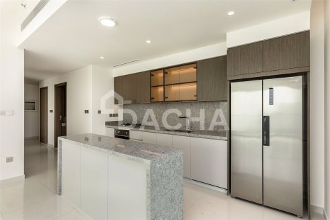 Квартира с 2 спальнями в EMAAR Beachfront, ОАЭ №162060 20