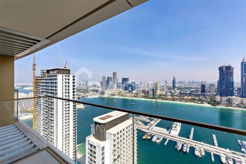 Квартира с 2 спальнями в EMAAR Beachfront, ОАЭ №162060 17