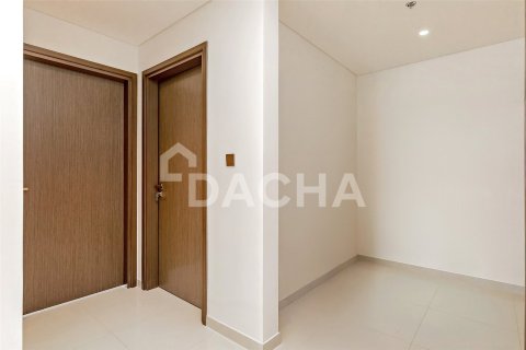 Квартира с 2 спальнями в EMAAR Beachfront, ОАЭ №162060 23