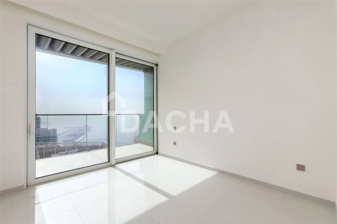 Квартира с 2 спальнями в EMAAR Beachfront, ОАЭ №162060 27