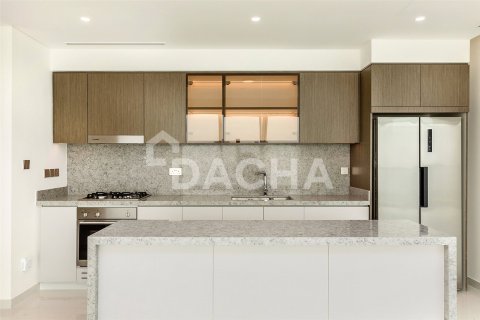Квартира с 2 спальнями в EMAAR Beachfront, ОАЭ №162060 28