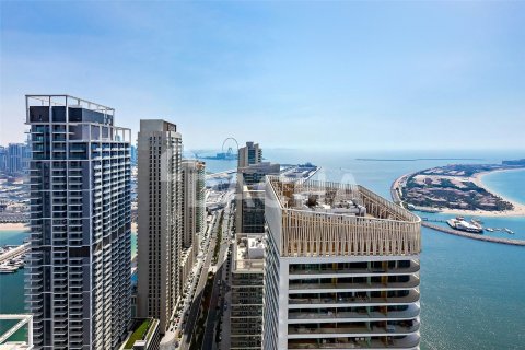 Квартира с 2 спальнями в EMAAR Beachfront, ОАЭ №162060 3