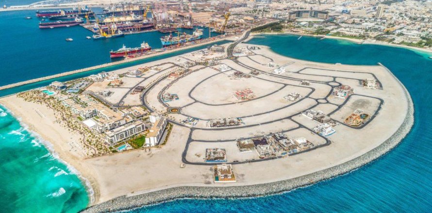 1070m² Land in Dubai, UAE No. 141403