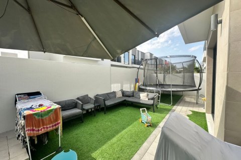 4 bedrooms Villa in EMAAR South, UAE No. 165374 12