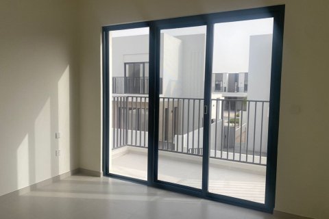 4 bedrooms Villa in EMAAR South, UAE No. 165374 6