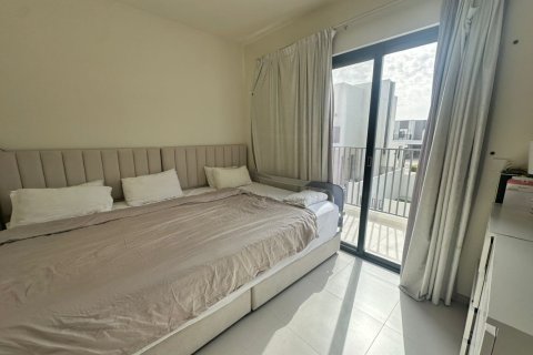 4 bedrooms Villa in EMAAR South, UAE No. 165374 7