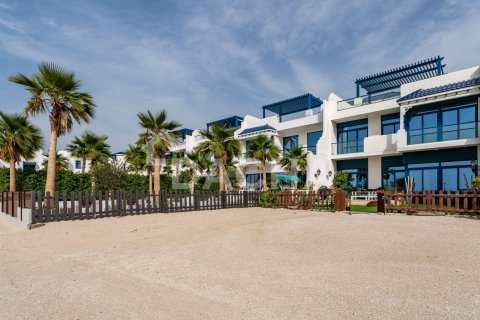 Вилла с 5 спальнями в Palma Residences, ОАЭ №155378