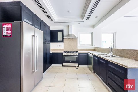 Villa de 4 dormitorios en Al Furjan, UAE No. 115246 14