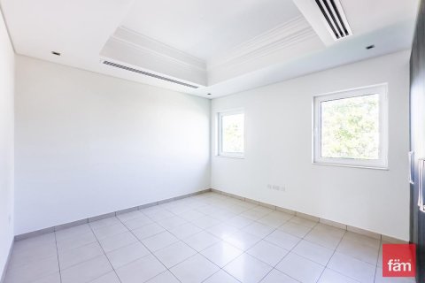 Villa de 4 dormitorios en Al Furjan, UAE No. 115246 8