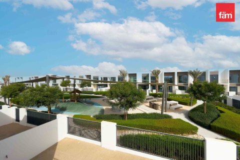 Townhouse de 4 dormitorios  No. 115240 3