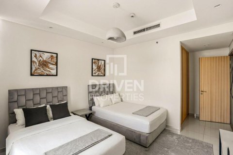 Квартира с 2 спальнями в Paramount Tower Hotel & Residences, ОАЭ №193594 14