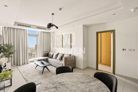 Квартира с 2 спальнями в Paramount Tower Hotel & Residences, ОАЭ №193594