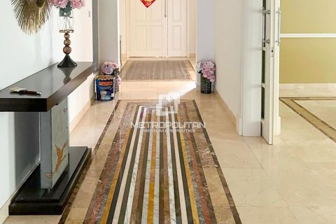 Villa de 5 dormitorios  No. 128469 14