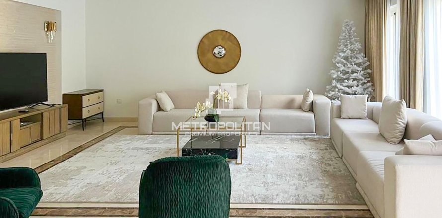 Villa de 5 dormitorios  No. 128469