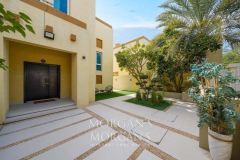 3 غرف نوم فيلا في Jumeirah Park, الإمارات العربية المتحدة رقم 76849 18