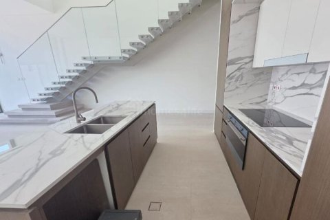 Townhouse de 3 dormitorios en Nad Al Sheba 1, UAE No. 167567 5