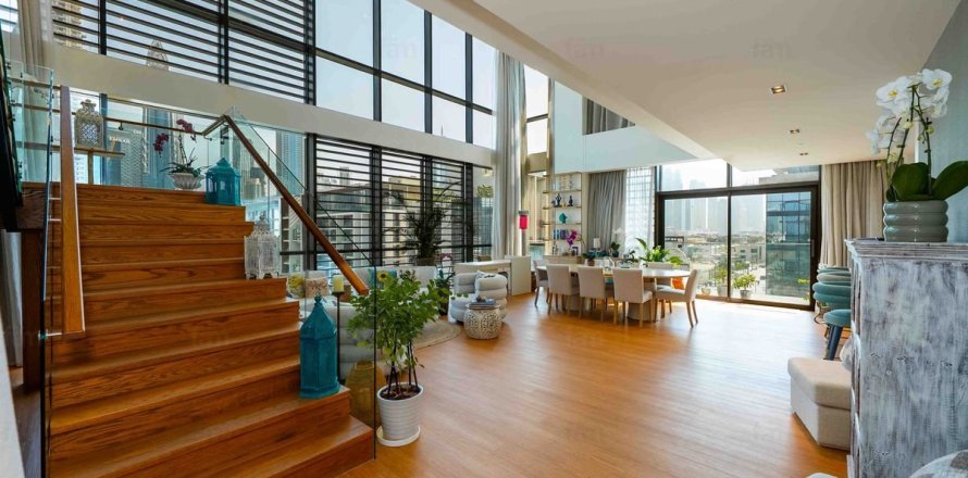 Apartment de 3 dormitorios en Al Wasl, UAE No. 117944