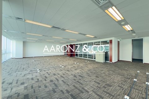 Office de 353m² en Sheikh Zayed Road, UAE No. 132928