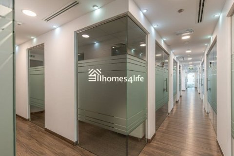 205m² Office in Business Bay, UAE No. 148758 8