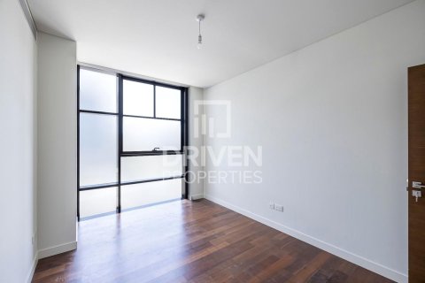 Квартира с 3 спальнями №120858 17