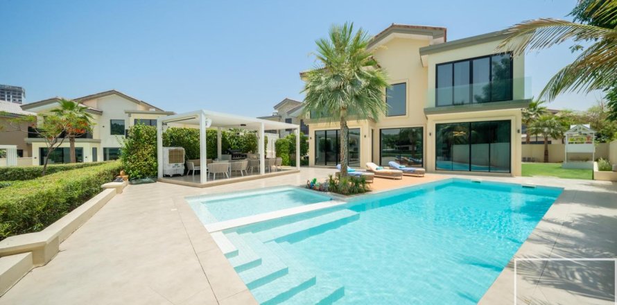 5 bedrooms Villa  No. 117346