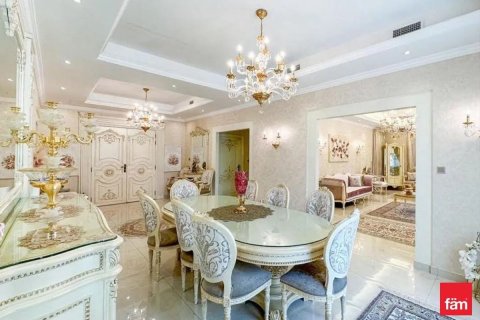 Вилла с 5 спальнями в Дубай, ОАЭ №149487 3