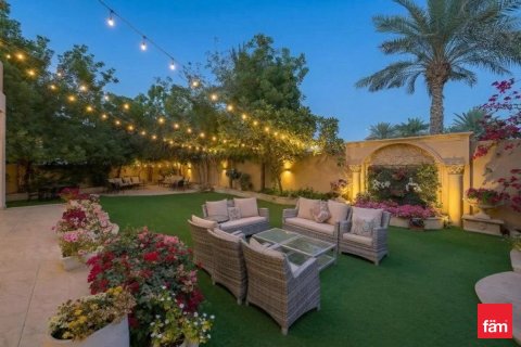 Вилла с 5 спальнями в Дубай, ОАЭ №149487 9