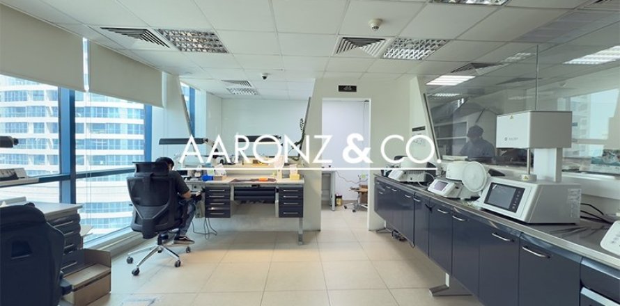 219مربع، مكتب في أبراج بحيرة جميرا, الإمارات العربية المتحدة رقم 111027