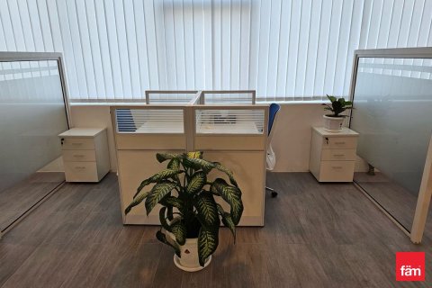 Офис 84м² в Дубай, ОАЭ №163290 8