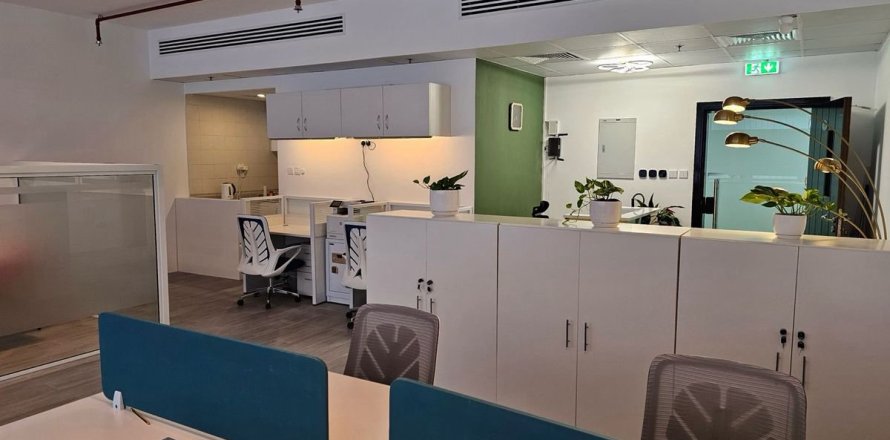 Офис 84м² в Дубай, ОАЭ №163290
