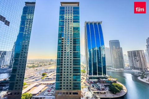 4 bedrooms Apartment in Dubai, UAE No. 163295