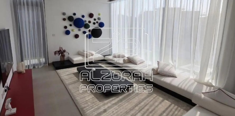 Villa de 5 dormitorios en Tilal City, UAE No. 183591