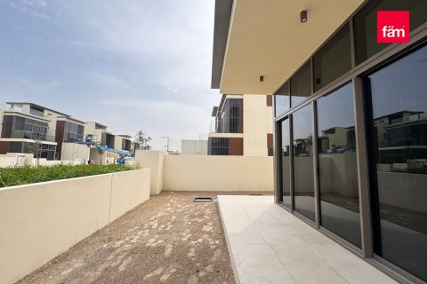 Villa de 5 dormitorios  No. 115952 8
