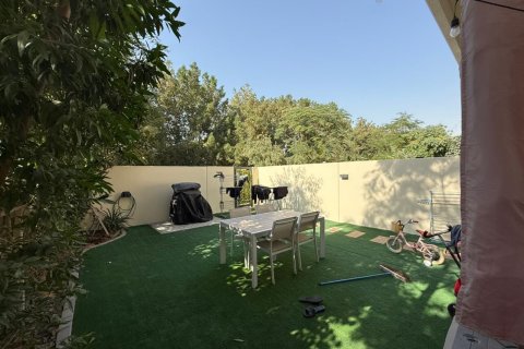 Villa de 3 chambres à Villanova, UAE No. 166155 23