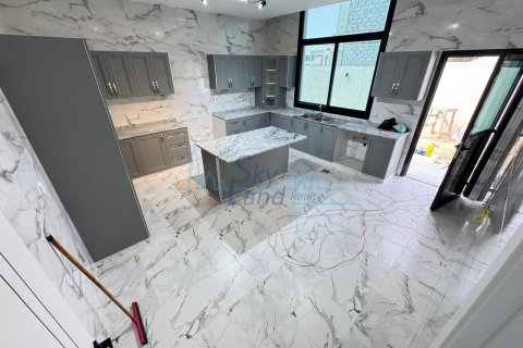 5 bedrooms Villa  No. 116729 4