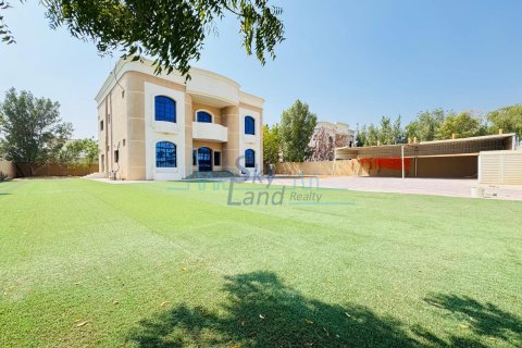 Villa de 6 dormitorios  No. 116728 2