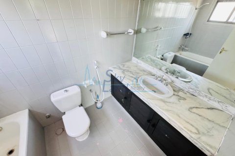 5 bedrooms Villa  No. 116727 27
