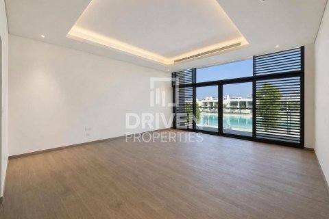 6 bedrooms Villa in District One, UAE No. 199982 13