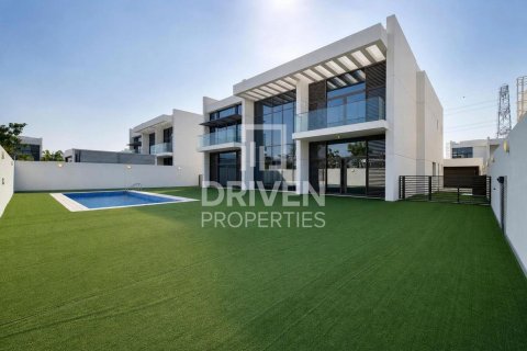 6 bedrooms Villa in District One, UAE No. 199982 5