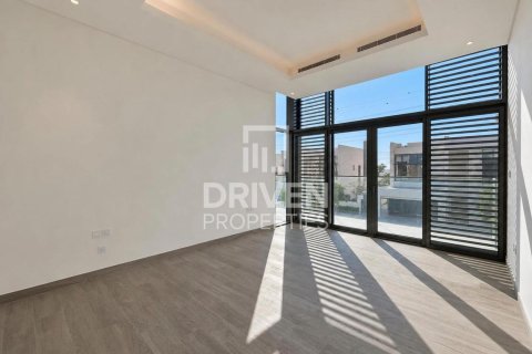 6 bedrooms Villa in District One, UAE No. 199982 15