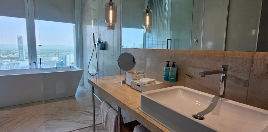 Studio Apartment in Dubai, UAE No. 169616