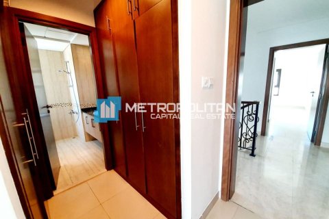 Villa de 5 dormitorios  No. 125786 15