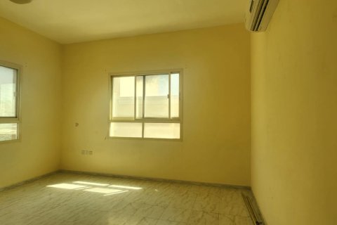 4 bedrooms Villa in Seih Al Uraibi, UAE No. 183969 3