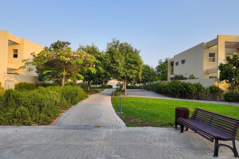 3 bedrooms Townhouse in Ras Al Khaimah, UAE No. 183965 17