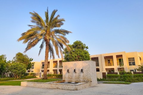 3 bedrooms Townhouse in Ras Al Khaimah, UAE No. 183965 21