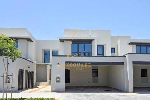 Villa de 3 chambres à Jebel Ali, UAE No. 165898