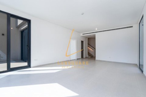 4 bedrooms Townhouse in Jebel Ali, UAE No. 165897 3